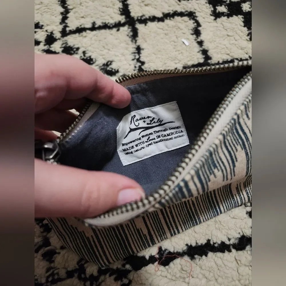 N/A stylish clutch